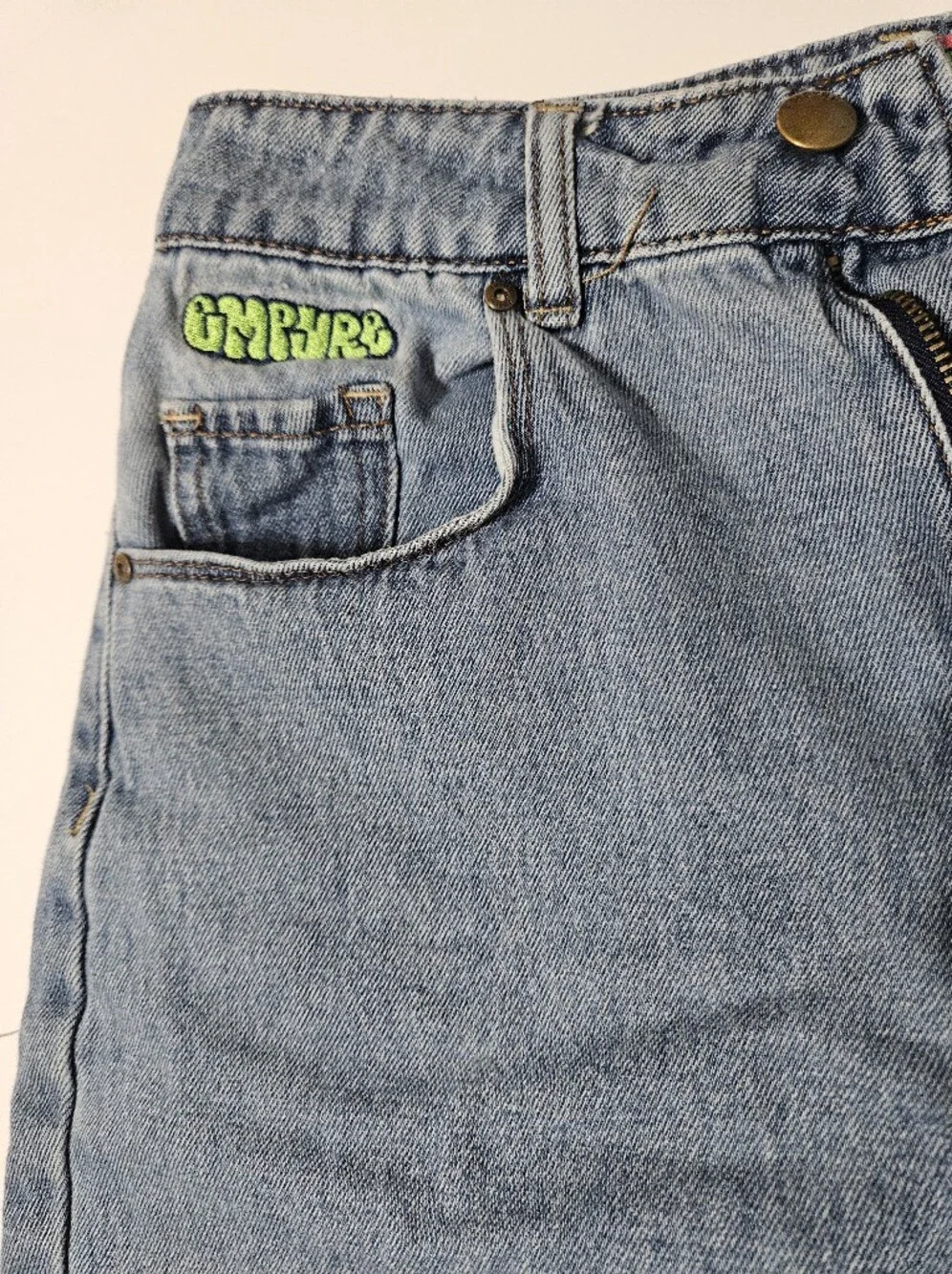 Empyre Tori Loose Fit Denim Shorts Womens Size O Waist 24 Baggy Jorts Y2K Graffi